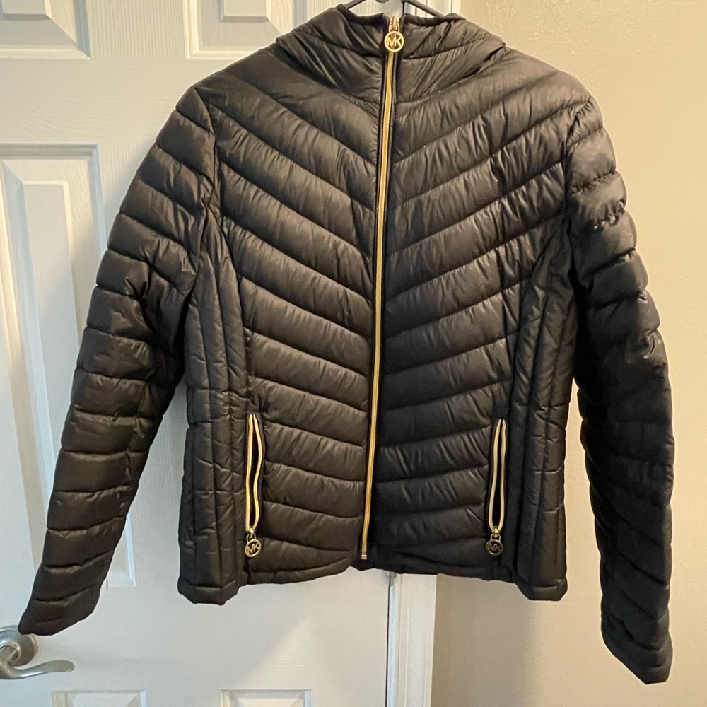 SOLD 🎉 Michael Kors Women’s Coat